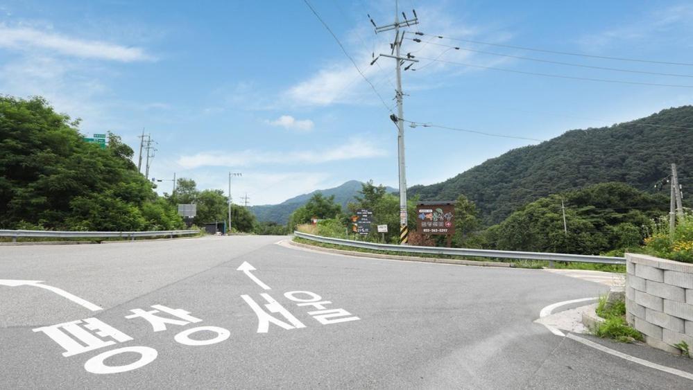 Hoengseong Daraegol Sanbang Pension Exterior photo