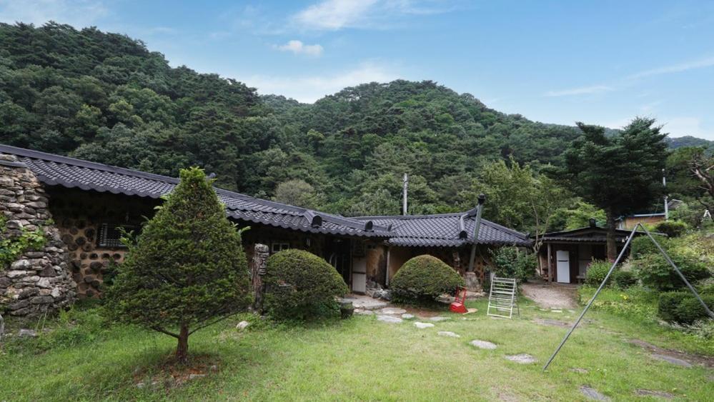 Hoengseong Daraegol Sanbang Pension Exterior photo